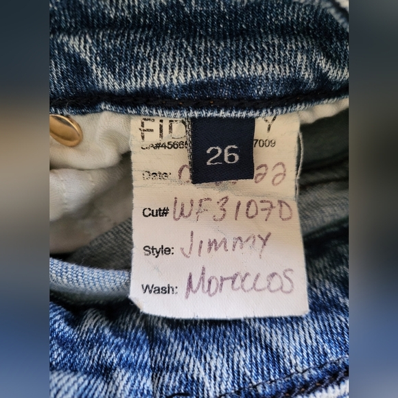 Fidelity Jimi Distressed Straight Leg Jeans Womens Size 26 New - Picture 4 of 5